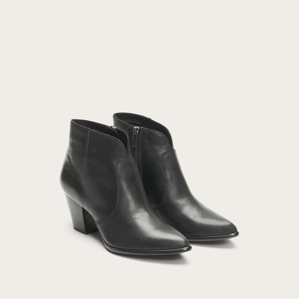 Frye Jennifer Bootie - Black - Size: 7